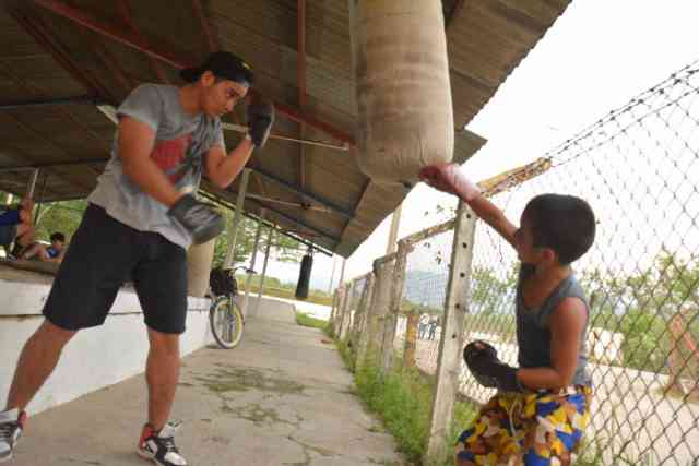 Al boxeo caldense lo tienen contra las cuerdas