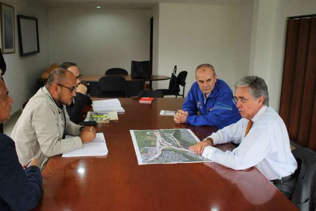 MinTransporte invertirá $16 mil millones en vías terciarias de Caldas 