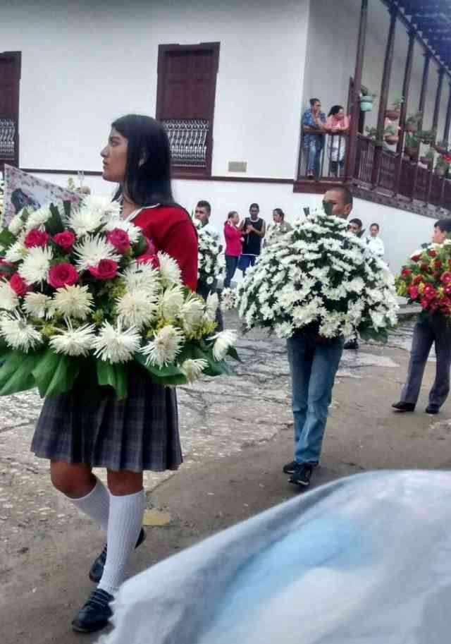 En Salamina le dan el último adiós a la pequeña Salomé