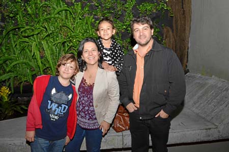 Juan Simón Betancur, Carolina Galvis, Mariana Betancur y Guido Caciagli