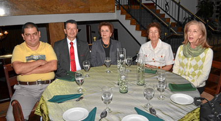 Felipe Henao Gómez, Javier Valencia Marulanda, Martha Cecilia Duque de Valencia, Amparo Molina y Ana María Sánchez.