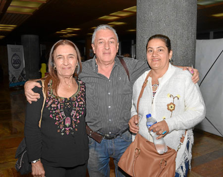 Dolly Vargas, Gilberto Vargas y Olga Patricia Alzate.