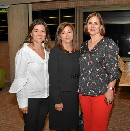 Carmela Aristizábal Mejía, directora ejecutiva del Comité Intergremial de Caldas; Martha Cecilia Franco, directora de la Corpora