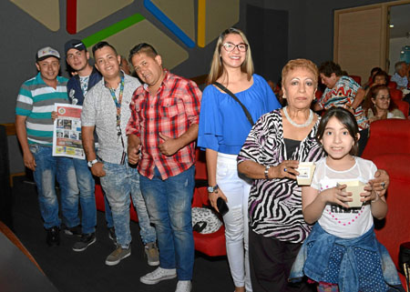 Víctor Santa, Federico Marín, Alejandro Díaz, Henry Díaz, Wendy Duque, Nelly Flórez y Juanita Osorio Arias.