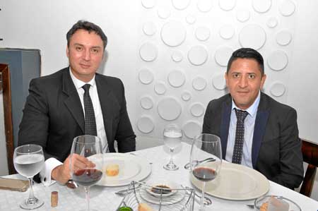 Para celebrar el cumpleaños de Juan Carlos Piedrahíta Ocampo, su amigo Alejandro  Franco Castaño ofreció un almuerzo en el resta