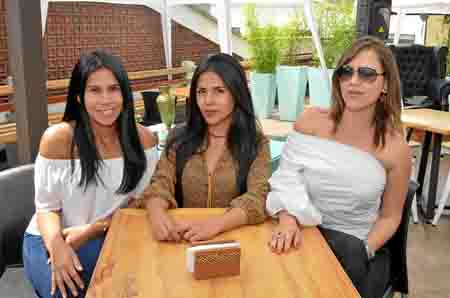 En el restaurante Dauntaun estuvieron  Mercedes Checa Maya, Paula Andrea Cardona Orejuela y Jimena Montes Alzate.