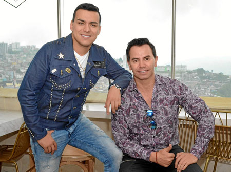 Yeison Jiménez y Jhonny Rivera se reunieron en un almuerzo en el restaurante La Azotea, durante la gira promocional de su sencil