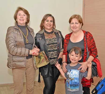 Alicia González, Lucero Castaño Zapata, Martha Inés Castaño y Santiago Villa Bedoya.