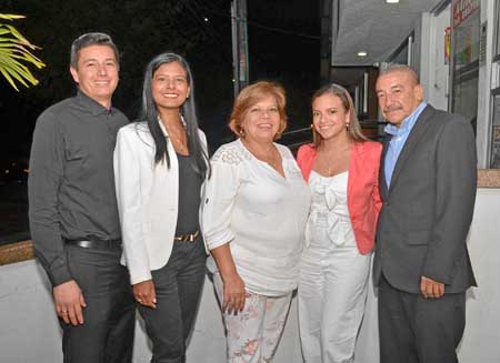 Haixor Ortiz Jiménez, Viviana Zabala de Arco, Olinda de Arco Urueña, Kelly Quintero De Arco y César Quintero Patiño.