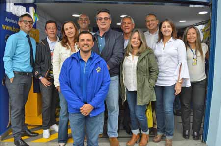 Acompañamiento: A la inauguración asistió la gerencia de los principales medios de comunicación de la Ciudad, R.C.N, Caracol, Ol