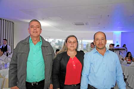 Luis Fernando Arias Ocampo, Maricela Medina y John Henry Candamil.