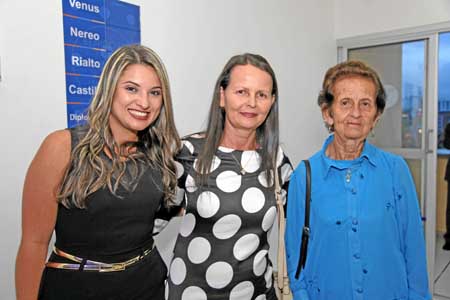 Natalia Rendón Henao, Gloria Amparo Montes y María Melba Palacio. 