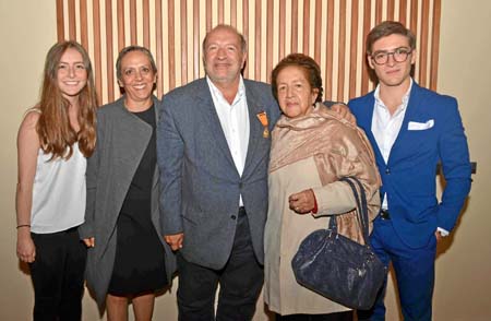 Antonia Arbeláez González, Aída María González Correa, Octavio Arbeláez Tobón, Ruby Tobón García y Camilo Arbeláez González.