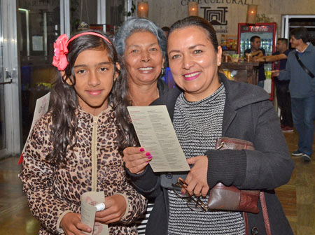 Isabela Orrego Aristizábal, Miriam García de Valencia y Luz Aristizábal García.