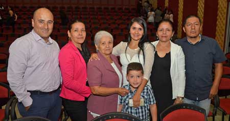 Julián Andrés Pineda Ramírez; Marleny Ocampo Álvarez; Aurora Álvarez Echeverry; por 10 años de servicio fue exaltada Leidy Varga