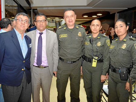 Jorge Hernán Mesa Botero, John Heberth Zamora López, teniente coronel John Jairo Salazar Giraldo, mayor Maryuri Rolón Bueno y su