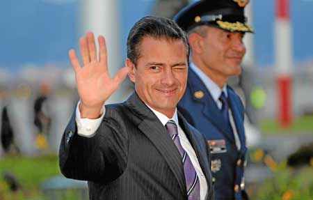 El nuevo mandatario de los colombianos tendrá hoy reuniones bilaterales, entre ellas con el presidente de México, Enrique Peña N