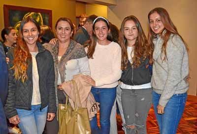 María Antonia Laverde Duque, Patricia Escobar Arbeláez, Antonia Gómez Escobar, María Clara Jaramillo Cardona y María Antonia Pin