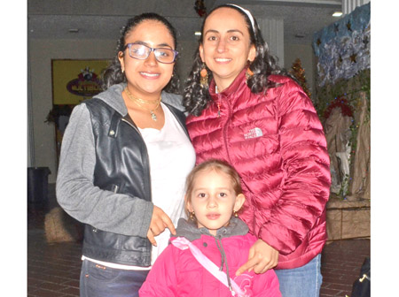Tatiana Lancheros Valencia, Radha Priya Alzate Valencia y Sonia Cristina Valencia Restrepo.