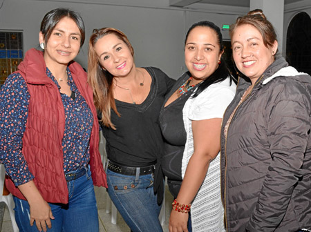 Vivian Tejada Vargas, María Orozco, Mónica Duque Medina y Angélica Gómez Largo.
