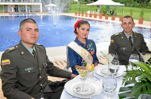 Daniel Quintero Díaz; Estefanía Salazar, Reina de la Feria, y Camilo Ortiz Barreño.