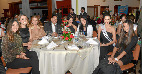 Eugenia Arango Londoño, Camila García Londoño, Juana Carolina Londoño Jaramillo, Juan Andrés Carreño, Brenda Estrada Enríquez de
