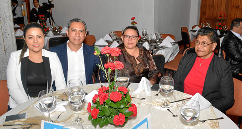Ángela Arias Marín, Julián Fonseca Arias, Ana Isabel Cardona Figueroa y Luz Dary Camargo Cruz.