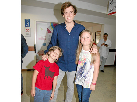 Pedro Toro Echeverri, Sebastián Castella y Susana Toro Echeverri. 
