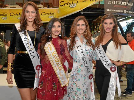 Jey Fargás de Venezuela, Estefanía Salazar reina de la Feria, Natasha Sandibel Abreu López de República Dominicana y Yéssica Dai