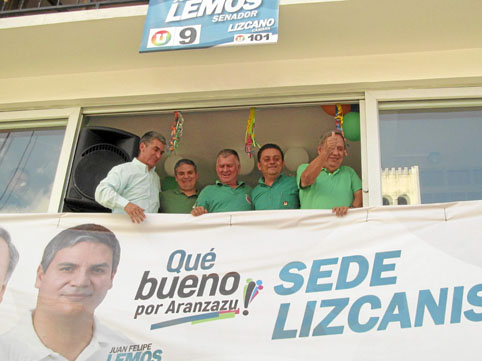 Lizcanistas, en campaña Foto | Diego Salgado | LA PATRIA Aranzazu. Lizcanistas se reunieron con el candidato al Senado Juan Feli