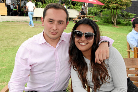 Foto | Argemiro Idárraga | LA PATRIA Santiago Castillo Trujillo y Juliana Olave Méndez almorzaron en el restaurante Cortesana.