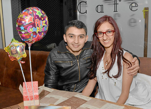 Para celebrar el cumpleaños de Jorge Andrés Robledo Posada, Luisa Fernanda Hernández Vargas ofreció una comida en el restaurante