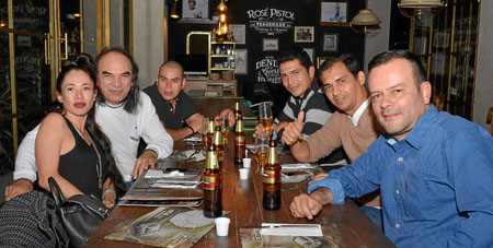 Claudia Grajales Gómez, Francisco Bernal, Édgar Potosí, Carlos Pimentel, Harold de la Rue y Mauricio Gómez Guerrero, en el resta