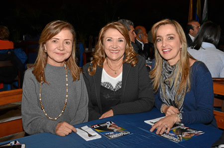Piedad Pinzón Gómez, María Isabel Pinzón Gómez y Ana María Rodríguez Morales.
