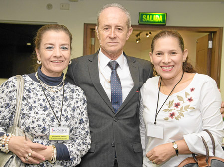 Luz Cristina Londoño, Guillermo Alzate Duque y Floralba Agudelo. 