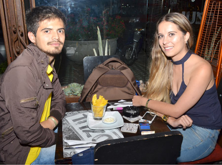 Alejandro Ramírez Marín y Laura Jaramillo Gutiérrez se reunieron en una comida en el restaurante Ozul.
