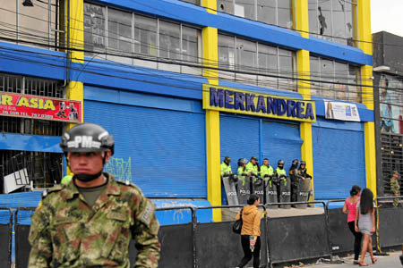 Los supermercados Supercundi, Merkandrea y Mercafusa son vigilados por las autoridades. 