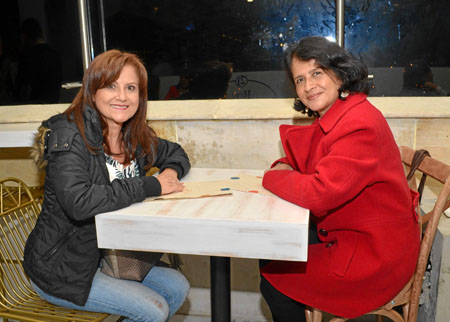 Luz Grisales Orozco y Margarita González Londoño.