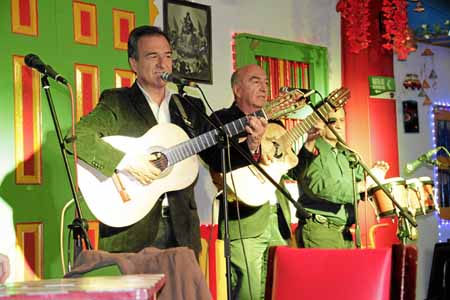 Dueto Los Hermanos Uribe, integrado por Fernando y Nilvio Uribe Vélez.