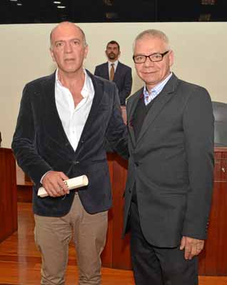 El empresario Gerardo Salazar Giraldo fue exaltado por su ejemplo y emprendimiento, le entregó la distinción el concejal Luis Go