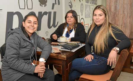 Ángela Zuluaga Agudelo, Gloria Arango Calvo y Paula García Arango compartieron en el restaurante Tito Food & Drinks.
