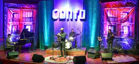 El segundo en presentarse fue el artista venezolano Chipi Chacón, trompetistas virtuoso y destacado por su participación en fest