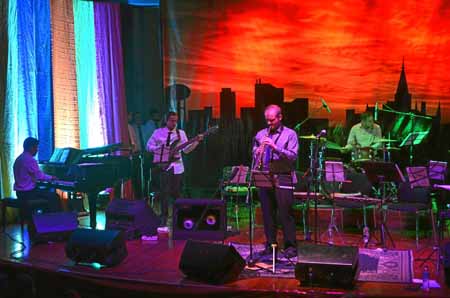 Ryan Middagh, compositor y arreglista de jazz, coordinador del Programa de Estudios de Jazz en la Escuela Blair, de la Universid