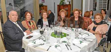Eugenio Ángel Estrada, Guiomar Hoyos de Gómez, Teresa Jaramillo de Botero, Ester Sierra Botero, Ligia Sierra de Alzate y Cecilia