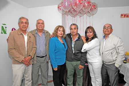 Fernando, Álvaro, Amparo, José Jesús, Gloria Inés y John Jairo Mejía Correa.