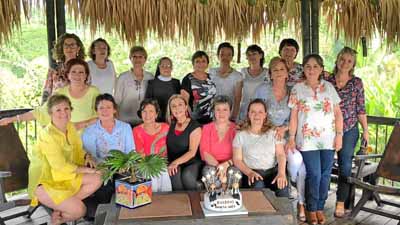 Asistentes al almuerzo que se ofreció en Los Guaduales.