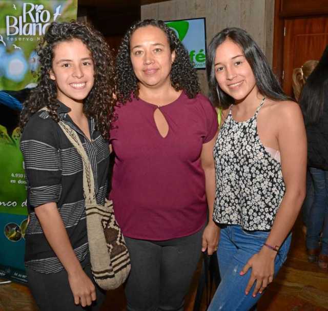 Mariana Aristizábal, Nadia Valencia y Natalia Caicedo.