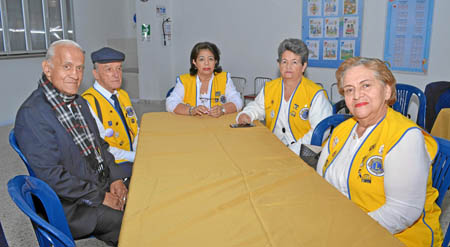 Óscar Gaviria Valencia, Horacio García Quintero, Esneda Soto de García, Gabriela Castaño Cadavid y Ligia Riaño Parra, del Club d