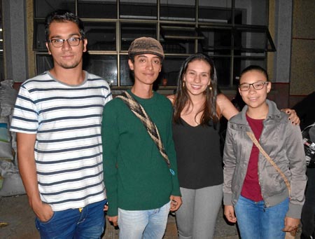 Diego Castro Vanegas, Juan Felipe Hoyos Pérez, Laura Montoya López y Valentina Roche López.