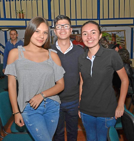 María Alejandra López Manso, Juan Ernesto Santos Bernal y Alexandra Correa Alzate.